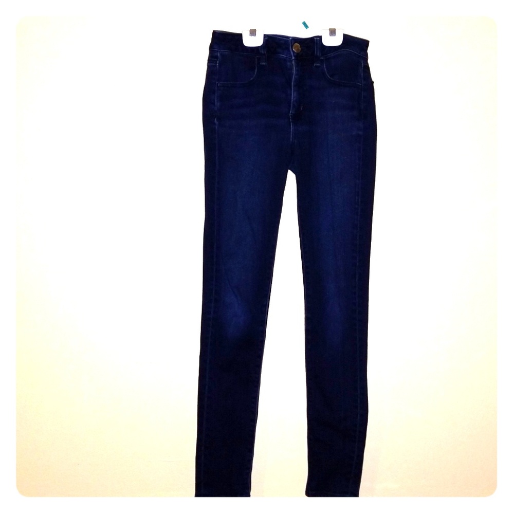 American Eagle Outfitters size 2 stretchy jeans